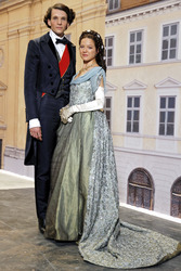 Sabin Tambrea, Hannah Herzsprung