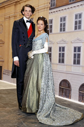 Sabin Tambrea, Hannah Herzsprung