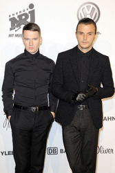 Adam Anderson, Theo Hutchcraft (Hurts)