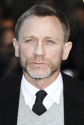 Daniel Craig