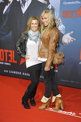 Sarah Tkotsch, Sina Tkotsch