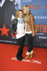 Sarah Tkotsch, Sina Tkotsch