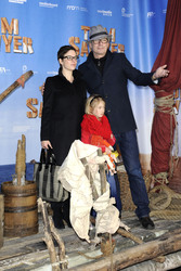 Leander Haußmann mit Annika Kuhl und Tochter Kunikunde