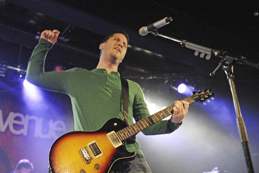 Alejandro Manzano (Boyce Avenue)