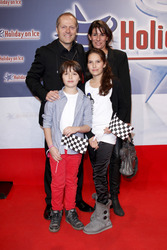 Joja Wendt mit Ehefrau Birte, Tochter Elisa und Sohn Julius