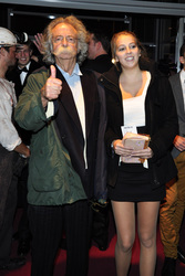 Jean Pütz mit Begleitung