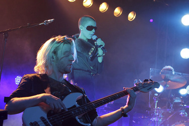 Andi Weizel, Alina Süggeler, Tommi Holtgreve (Frida Gold)