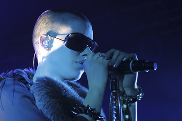 Alina Süggeler (Frida Gold)