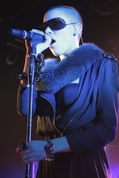 Alina Süggeler (Frida Gold)