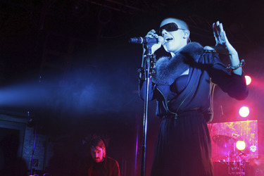 Alina Süggeler (Frida Gold)