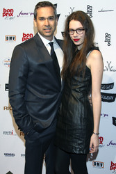 Manou Lubowski mit Begleitung