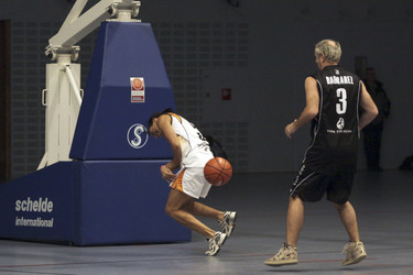 Jorge Gonzalez, Dergej Barbarez