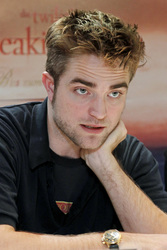 Robert Pattinson