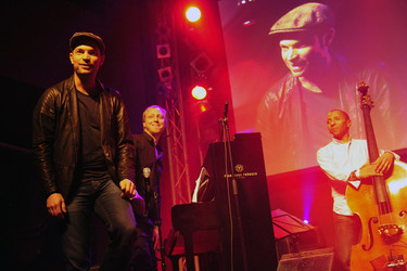 Roger Cicero mit Martin Tingvall, Omar Rodriguez Calvo (Tingvall Trio)