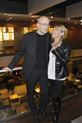 Torsten Neumann, Deborah Kara Unger