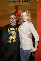 Alex de la Iglesia, Carolina Bang