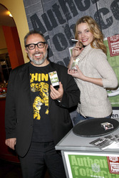 Alex de la Iglesia, Carolina Bang