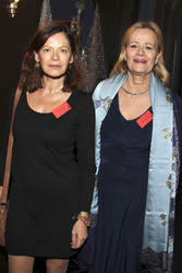 Angela Roy, Claudia Rieschel