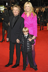 Rod Stewart mit Gattin Penny Lancaster und Sohn