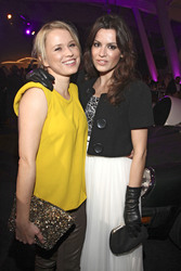 Nova Meierhenrich, Natalia Avelon