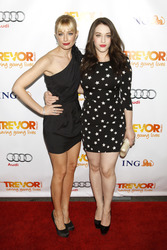 Beth Behrs, Kat Dennings