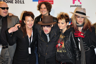 Udo Lindenberg mit Freundin Tine Acke und Entourage