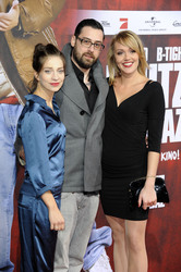 Claudia Eisinger, Sido, Alwara Höfels