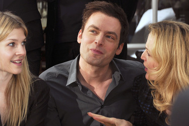 Clémence Poésy, Justin Kirk, Gillian Anderson