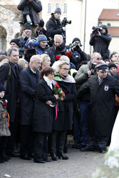 Simone Rethel, Wiesje Herold