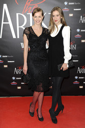 Simone Hanselmann, Lena Dörrie