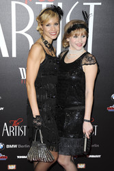 Nina-Friederike Gnädig, Jasmin Schwiers