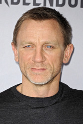 Daniel Craig