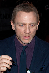 Daniel Craig