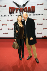 Jo Groebel mit Begleitung Friederike