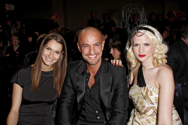 Peyman Amin mit Freundin Miriam Mack, Sarah Knappik