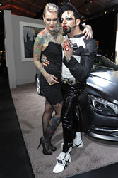 Harald Glööckler mit Tattoo-Model