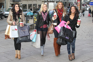 Selina Herrero, Leonore 'Leo' Bartsch, Ronja Hilbig, Gabriella 'Gabby' De Almeida Rinne (Queensberry)