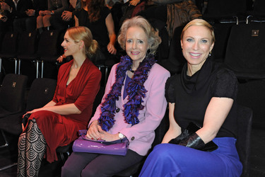 Julia Dietze, Isa Gräfin von Hardenberg, Nadja Michael