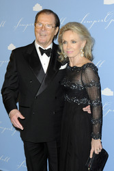 Roger Moore mit Gattin Kristina Tholstrup