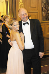 Sylvie van der Vaart mit Gast