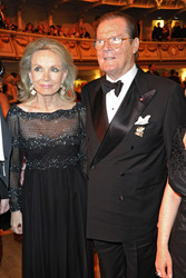 Roger Moore mit Gattin Kristina Tholstrup