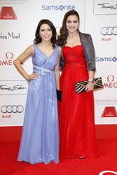 Jella Haase mit Begleitung