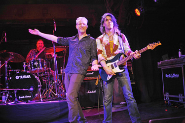 Aaron Comess, Chris Barron, Eric Schenkman (Spin Doctors)