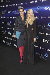 Alexandra Kamp,Tina Kaiser