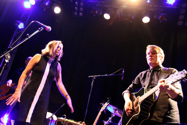 Carla Torgerson, Chris Eckman (The Walkabouts)