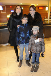 Gerit Kling und Anja Kling mit den Kindern Tano und Alea