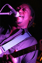 Darryl Jones (Black Stone Raiders, Tourbassist der Rolling Stones)