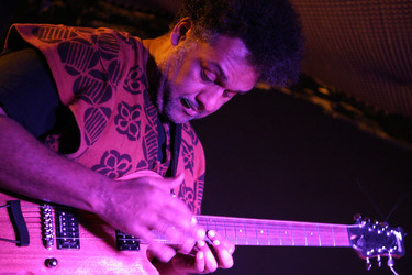 Jean-Paul Bourelly (Black Stone Raiders)