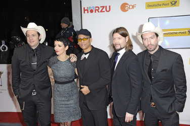 Sascha 'Hoss Power' Vollmer, Nena, Xavier Naidoo, Rea Garvey, Alec 'Boss Burns' Völkel