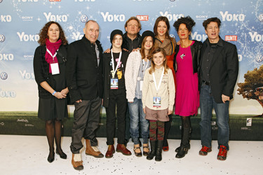Justus von Dohnányi, Jessica Schwarz, Tobias Moretti und das Team von 'Yoko'